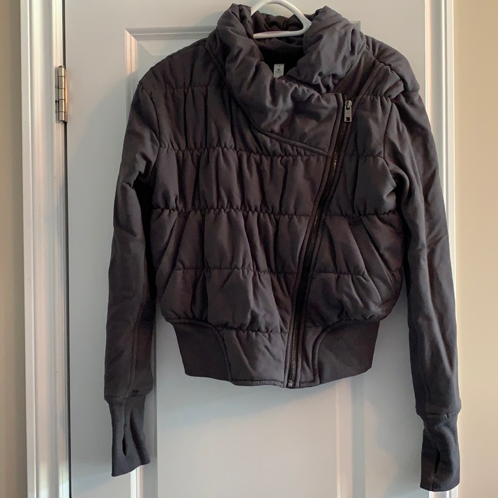 Lululemon sweatshirt